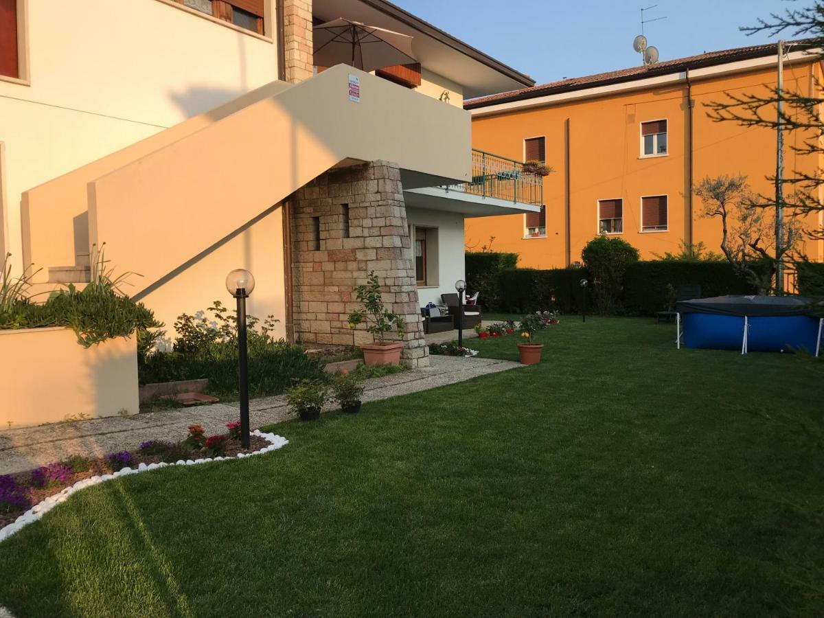 Il Sole E La Luna B&B In Garda Garda  Buitenkant foto